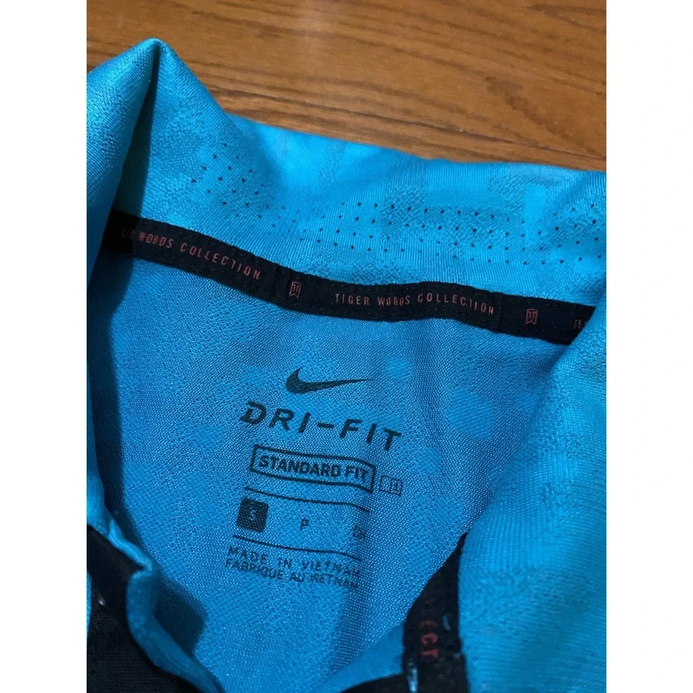 Nike color teal